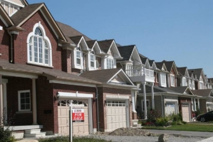 Thị trường nhà ở Canada phục hồi gây nguy cơ tăng lạm phát