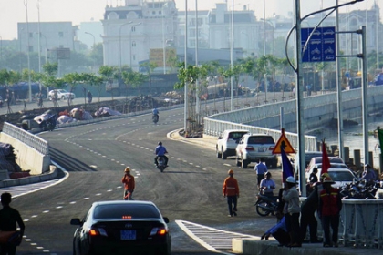 Nhà đất quận 2 "nóng" hơn sau khi thông cầu qua đảo Kim Cương