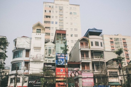 "Tiết kiệm" đất đai: Nhà cao tầng hay nhà ống?
