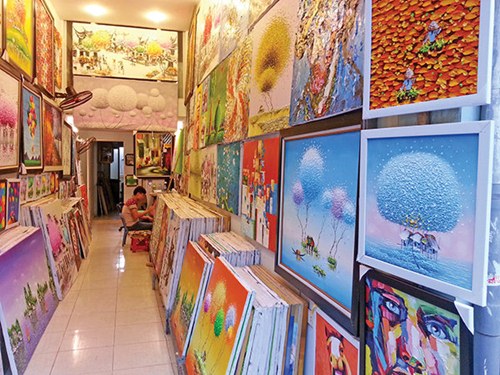 5_loi_trang_tri_khien_ngoi_nha_trong_that_cu_nat_va_re_tien_1