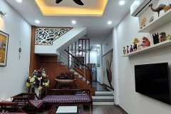 Nhà Đẹp Lung Linh Phố Nguyễn Văn Cừ, 50m2, ô tô qua cửa, Nhích 4 tỷ.