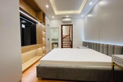 Chính chủ cần tiến bán CCMN Mễ trì - 102m2 - 8 tầng - Thang máy - Dòng tiền 60tr/tháng.